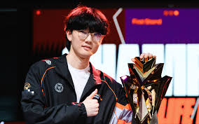 Viper:常规赛我们做了很多尝试所以成绩不佳,但季后赛我们就可以全力以赴